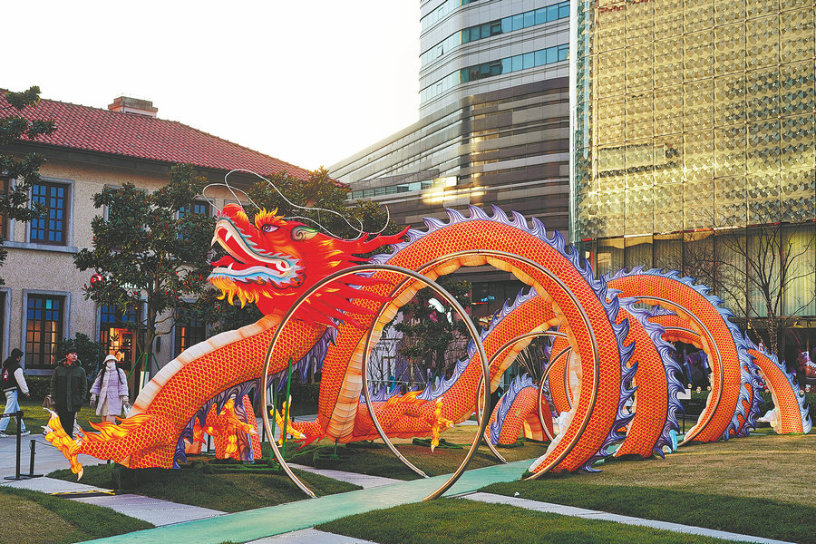 Dragons fly high throughout the city(图4)