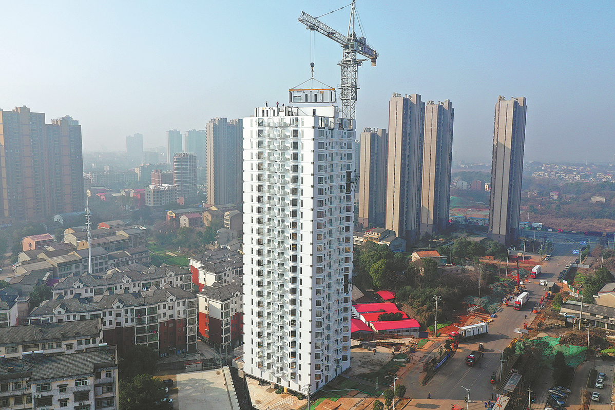 Chinese company erects 26-story building in five days in Hunan(图1)