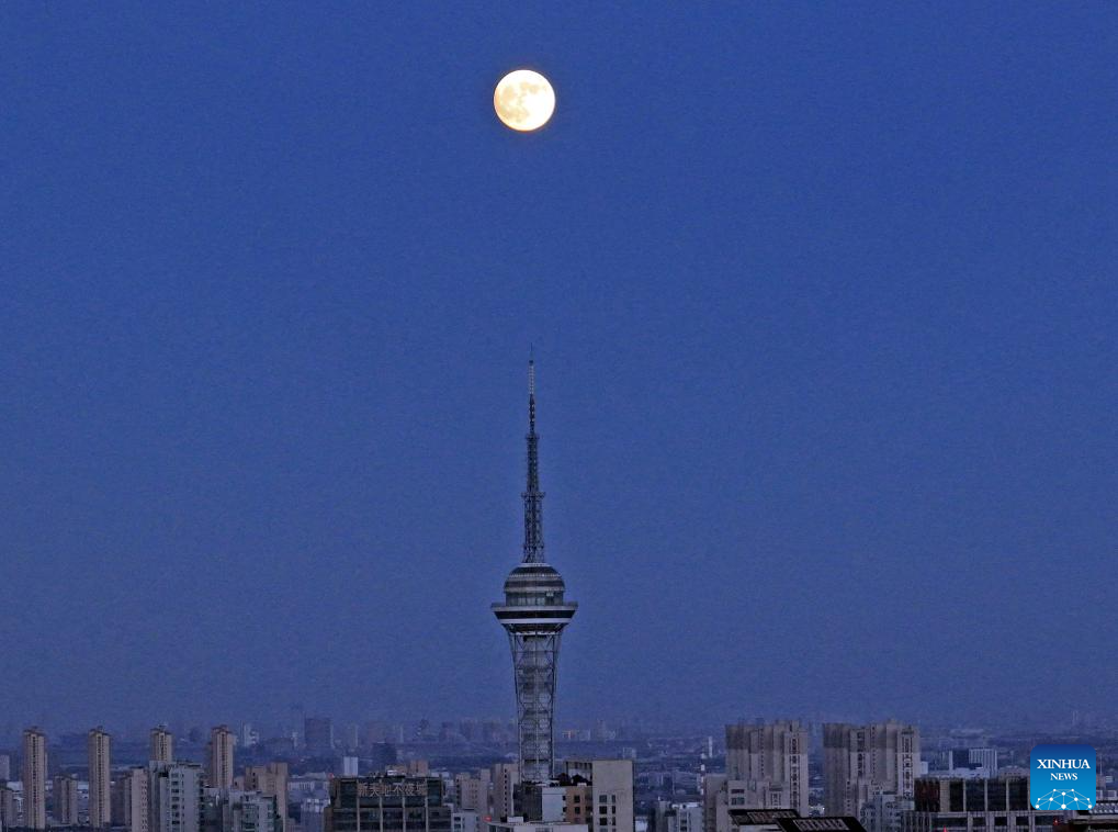 Full moon shines on night of Mid-Autumn Festival in China(图7)
