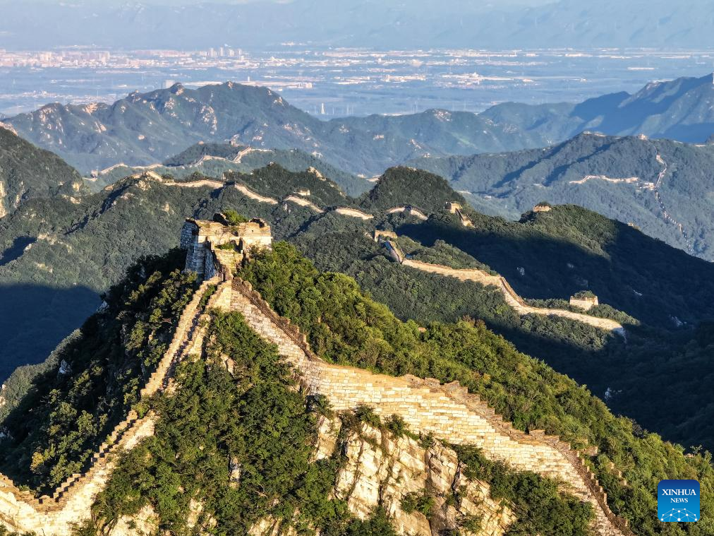 Aerial view of Great Wall in Beijing(图6)
