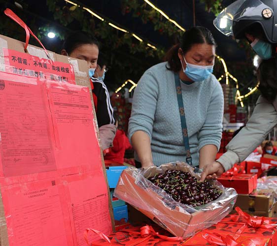 Fake imported labels damaging fruit market