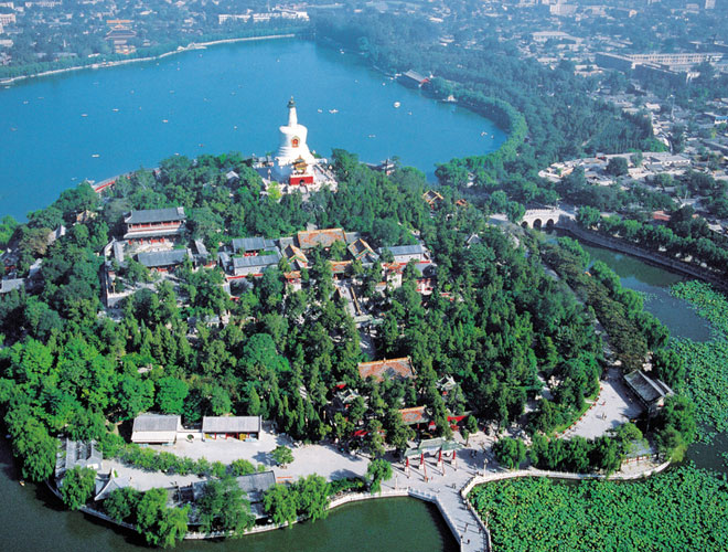 Jade Islet -  Situated in the center of Beihai Park
