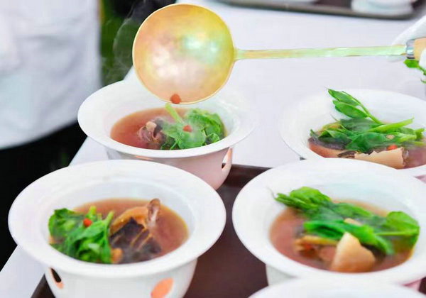 Pea shoots festival kicks off in Beijing(图2)